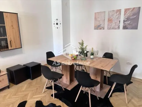 Izdavanje, trosoban stan, 79m², Savski Venac, Beograd - image 3