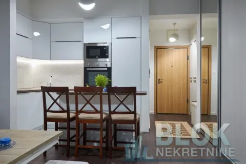 Izdavanje, trosoban stan, 106m², Preko Morače, Podgorica - image 18