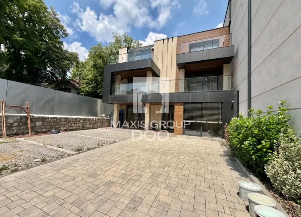 Rent, office space, 563m², Savski Venac, Beograd