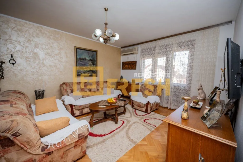 Sale, house, 150m², Stari Aerodrom, Podgorica