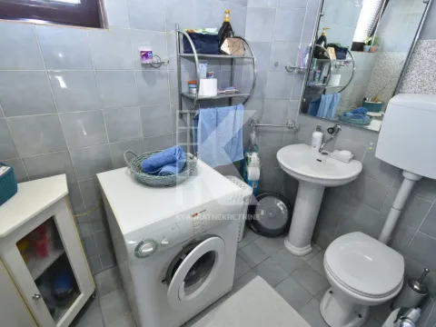 Sale, house, 190m², Dalmatinska ulica, Podgorica - image 21