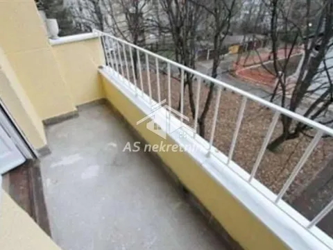 Izdavanje, trosoban stan, 64m², Savski Venac, Beograd - image 7