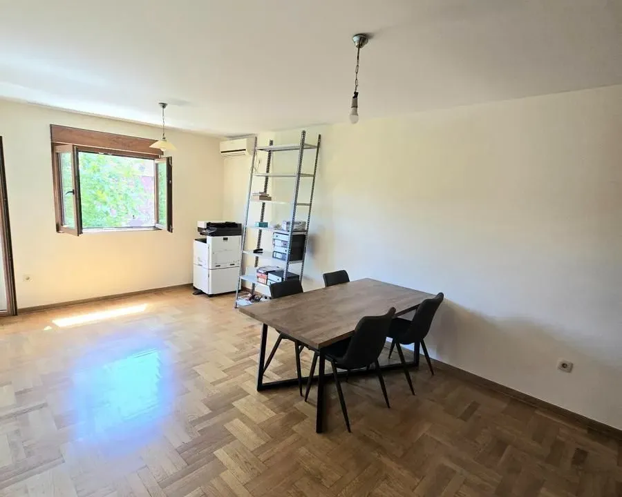 Prodaja, dvosoban stan, 64m², Stari Aerodrom, Podgorica