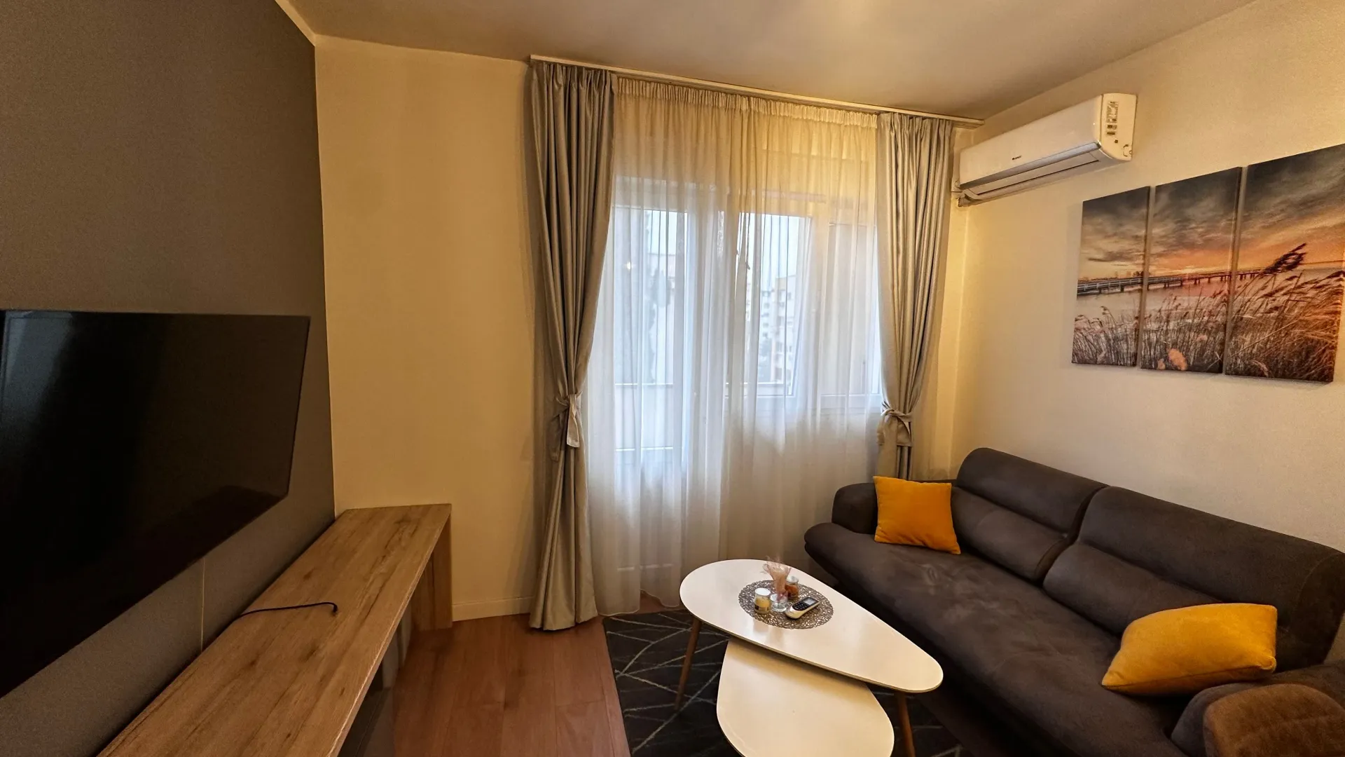 Izdavanje, jednosoban stan, 47m², Preko Morače, Podgorica