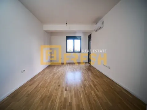 Prodaja, jednosoban stan, 44m², Stari Aerodrom, Podgorica - image 6