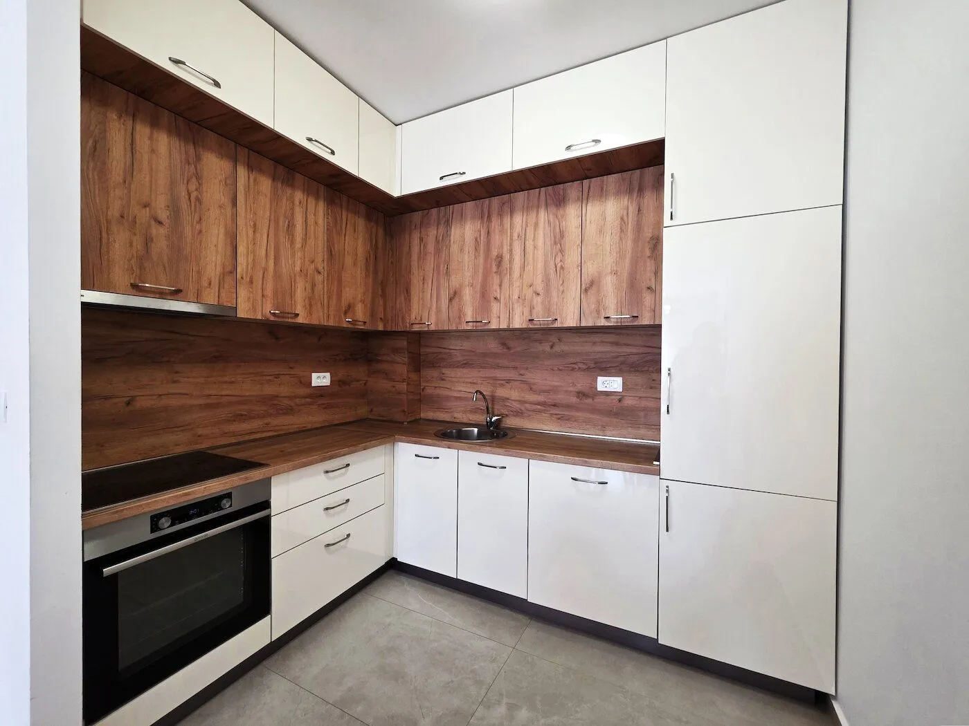 Izdavanje, stan, 48m², New City, Podgorica