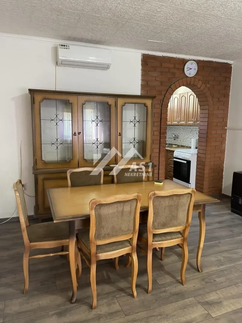 Izdavanje, kuća, 100m², Veternik, Novi Sad Sve Podlokacije