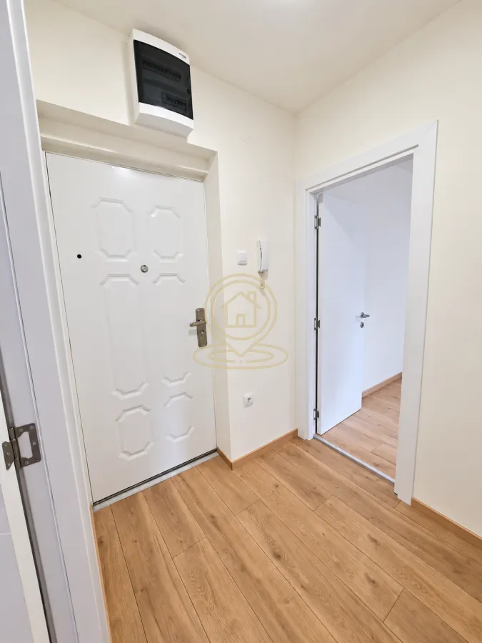 Prodaja, dvosoban stan, 37m², Bulevar Oslobodjenja, Novi Sad Sve Podlokacije
