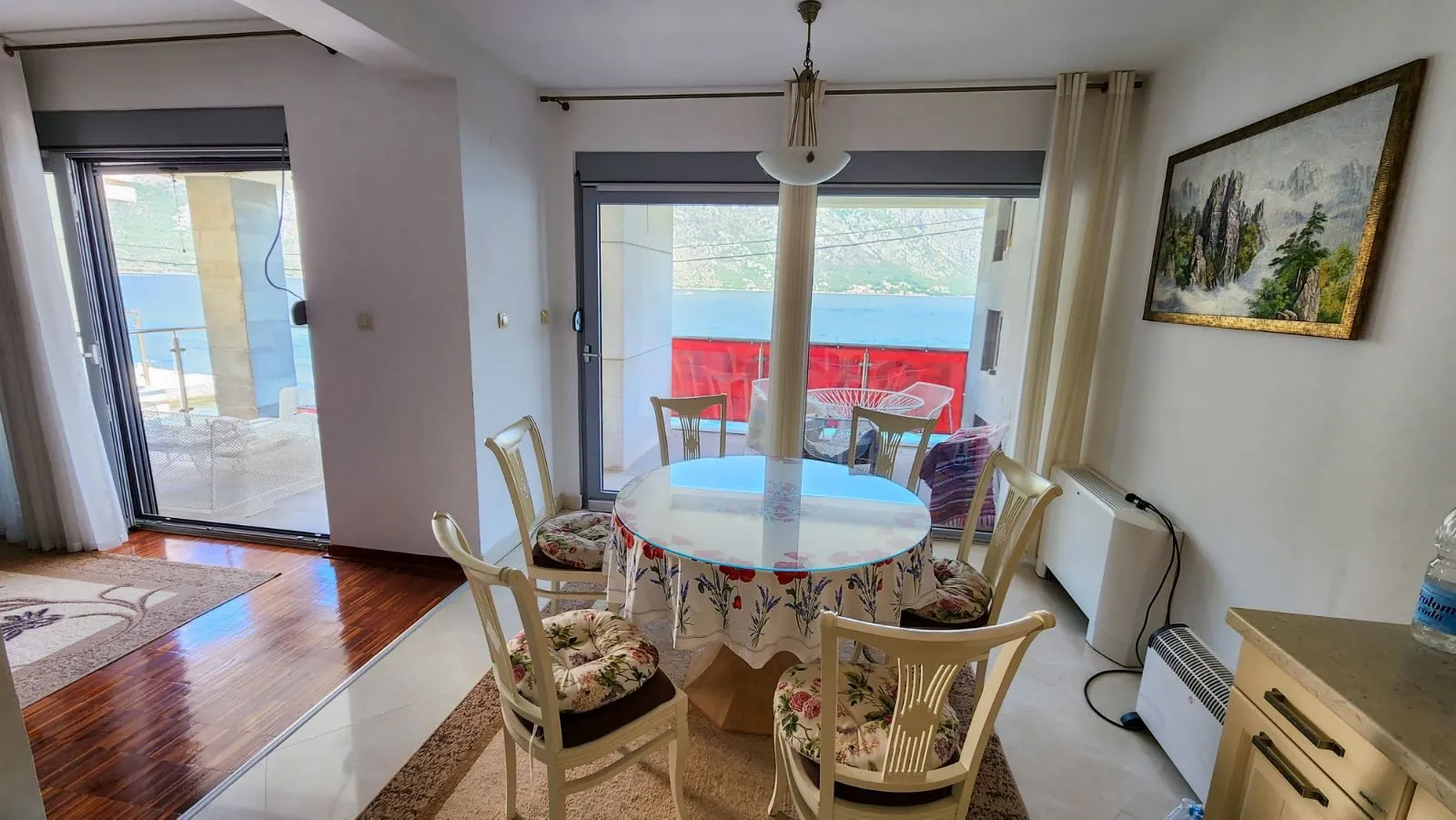 Prodaja, stan, 105m², Kotor, Crna Gora