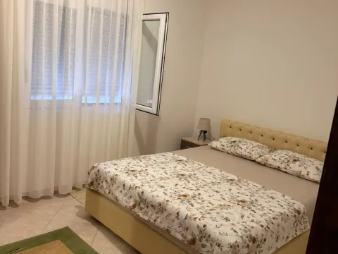 Rent, two bedroom apartment, 69m², Centar, Bar - image 9