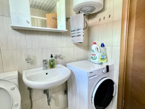 Izdavanje, jednosoban stan, 45m², Centar, Bar - image 7