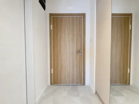 Daily-rent, one bedroom apartment, 50m², Central Point, Podgorica - image 6