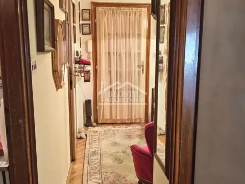 Sale, two bedroom apartment, 39m², Savski Venac, Beograd - image 3