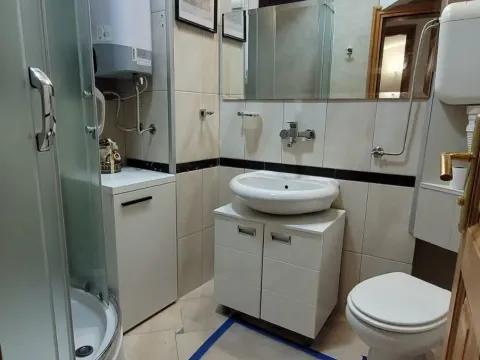 Prodaja, četvorosoban stan, 94m², Vračar Hram, Vračar Sve Podlokacije - image 5