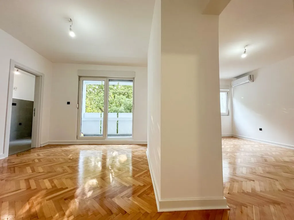 Prodaja, dvosoban stan, 72m², Pobrežje, Podgorica