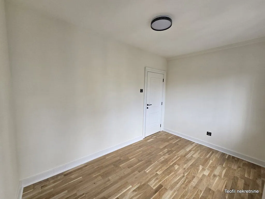 Prodaja, trosoban stan, 75m², Južni Bulevar, Vračar Sve Podlokacije