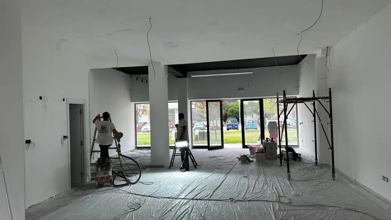 Izdavanje, poslovni prostor, 117m², Pobrežje, Podgorica