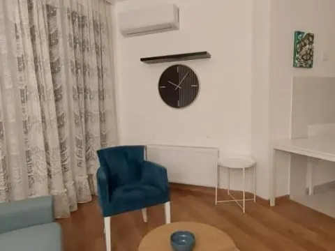 Izdavanje, garsonjera, 30m², Sajmište, Novi Sad - image 3