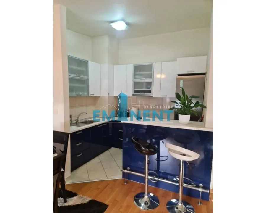 Izdavanje, trosoban stan, 91m², Voždovac Sve Podlokacije, Beograd