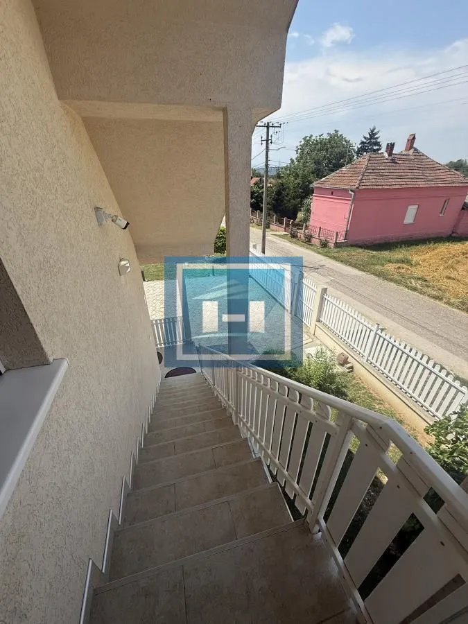 Prodaja, kuća, 200m², Majur, Jagodina