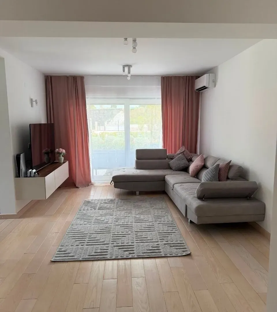 Prodaja, trosoban stan, 76m², Igalo, Herceg Novi