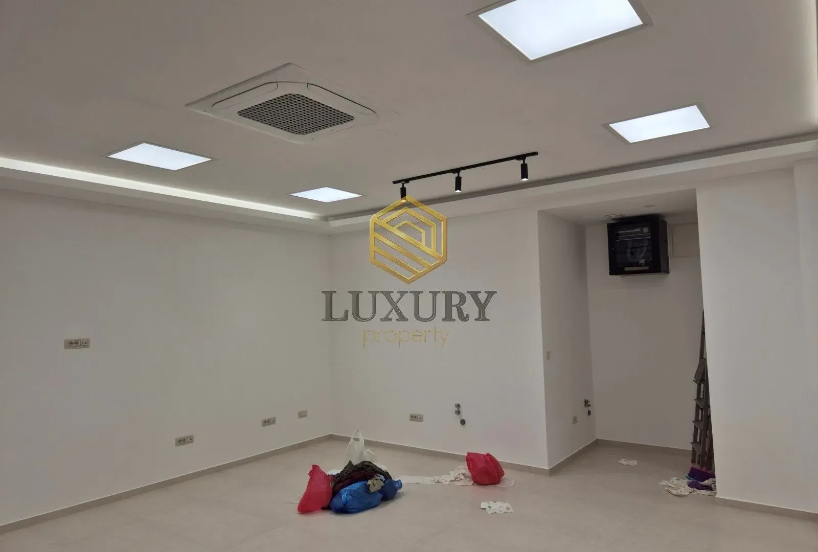 Rent, office space, 46m², Zabjelo, Podgorica