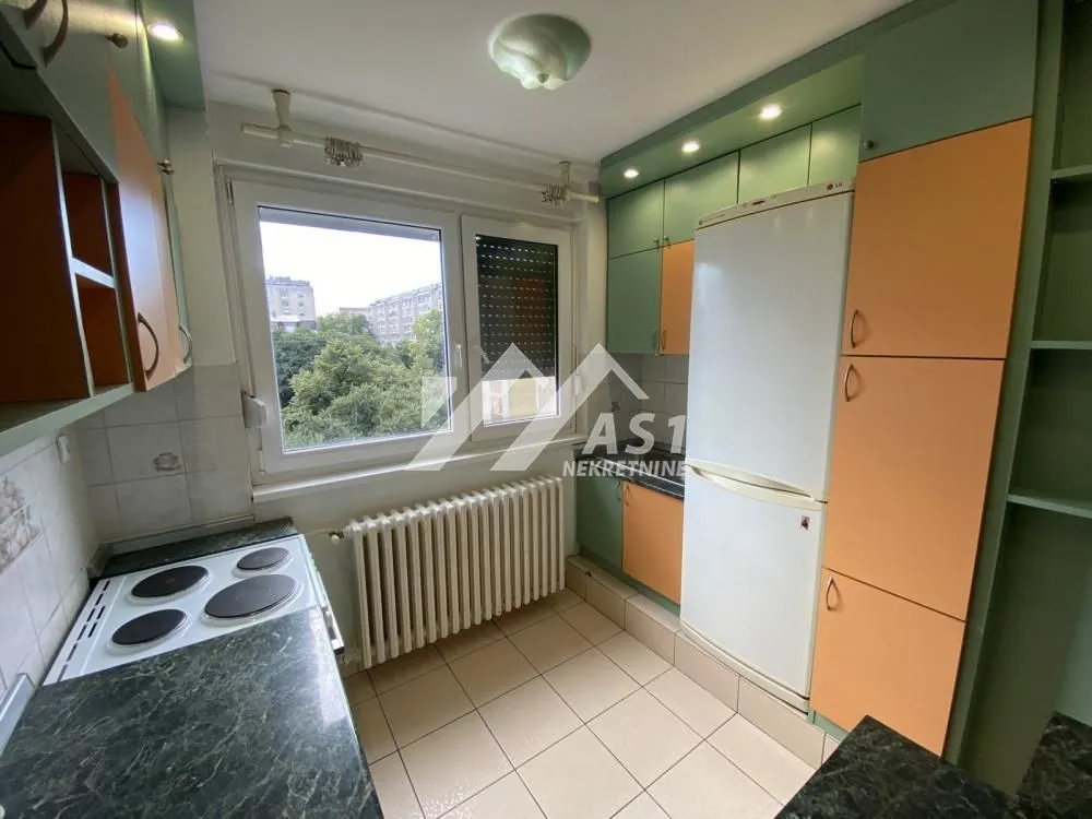 Izdavanje, dvosoban stan, 66m², Bulevar Oslobodjenja, Novi Sad Sve Podlokacije