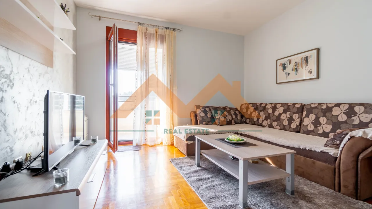 Izdavanje, jednosoban stan, 58m², Pobrežje, Podgorica