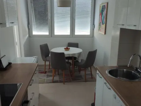 Daily-rent, two bedroom apartment, 60m², Gintaš, Podgorica - image 10