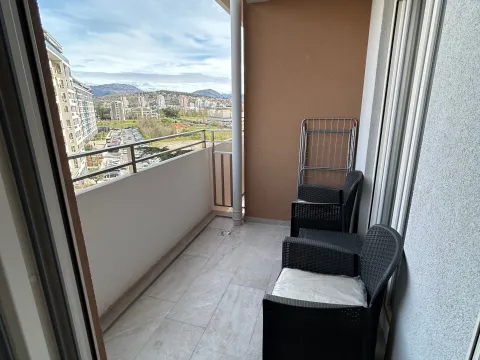 Izdavanje, jednosoban stan, 49m², Central Point, Podgorica - image 10