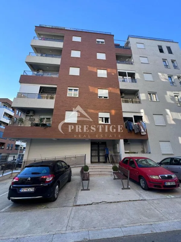 Prodaja, dvosoban stan, 72m², Ljubović, Podgorica