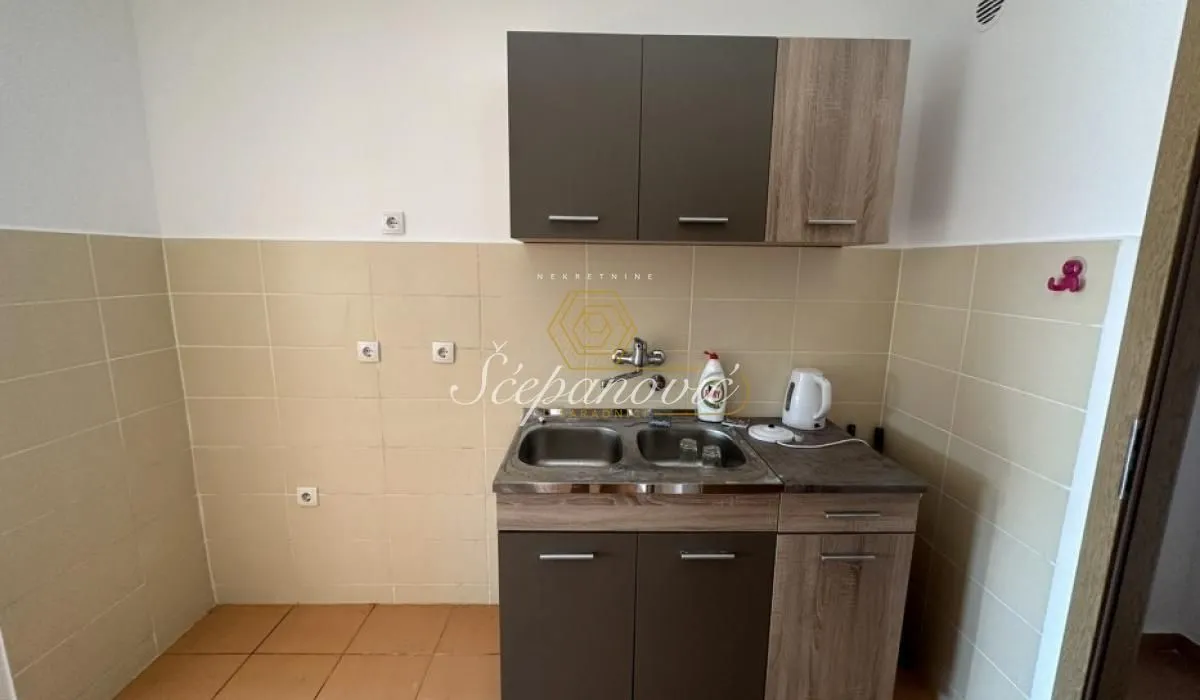 Prodaja, stan, 44m², Bulevar Oslobodjenja, Novi Sad Sve Podlokacije