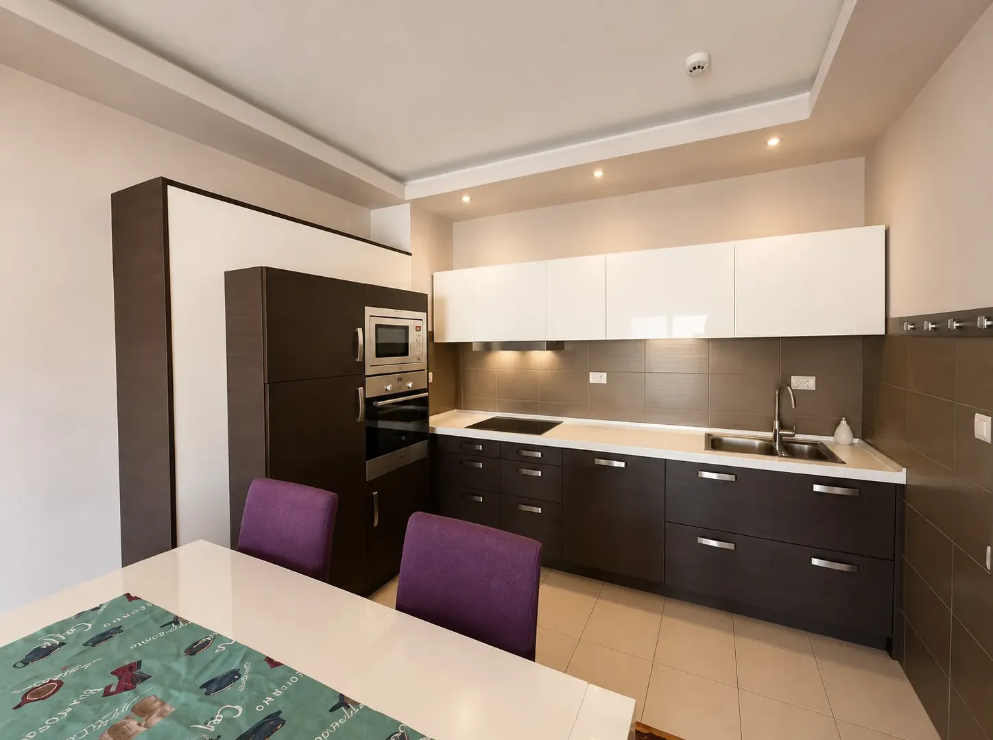 Izdavanje, jednosoban stan, 53m², City Kvart, Podgorica
