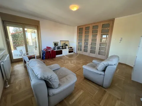 Izdavanje, kuća, 158m², Sremska Kamenica, Petrovaradin - image 16