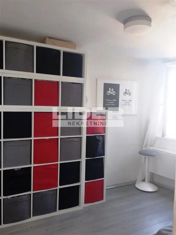 Sale, two bedroom apartment, 43m², Stari Grad, Beograd