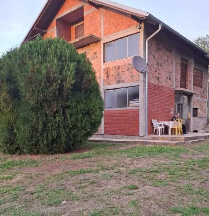 Prodaja, kuća, 239m², Djurinci, Sopot