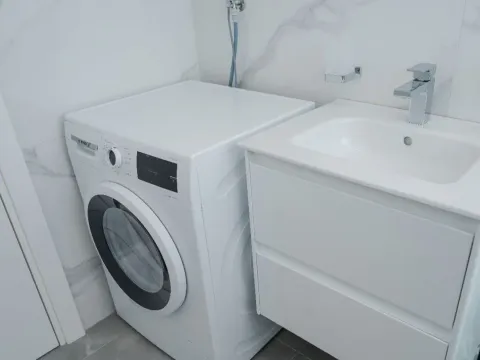 Izdavanje, garsonjera, 32m², Budva, Crna Gora - image 8