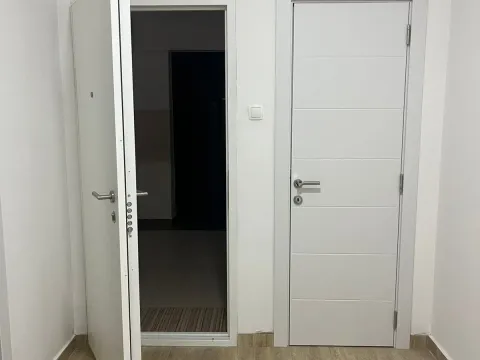 Izdavanje, trosoban stan, 100m², Zabjelo, Podgorica - image 10