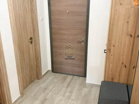 Izdavanje, dvosoban stan, 75m², Ljubović, Podgorica - image 2