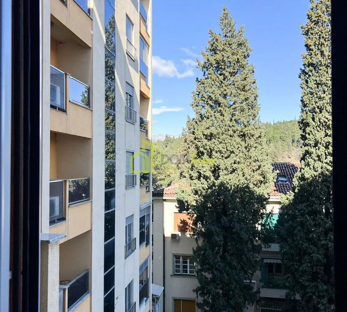 Rent, two bedroom apartment, 75m², Centar, Podgorica