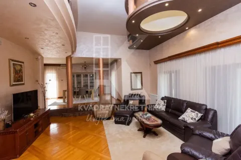 Izdavanje, kuća, 600m², Zeta, Podgorica - image 6