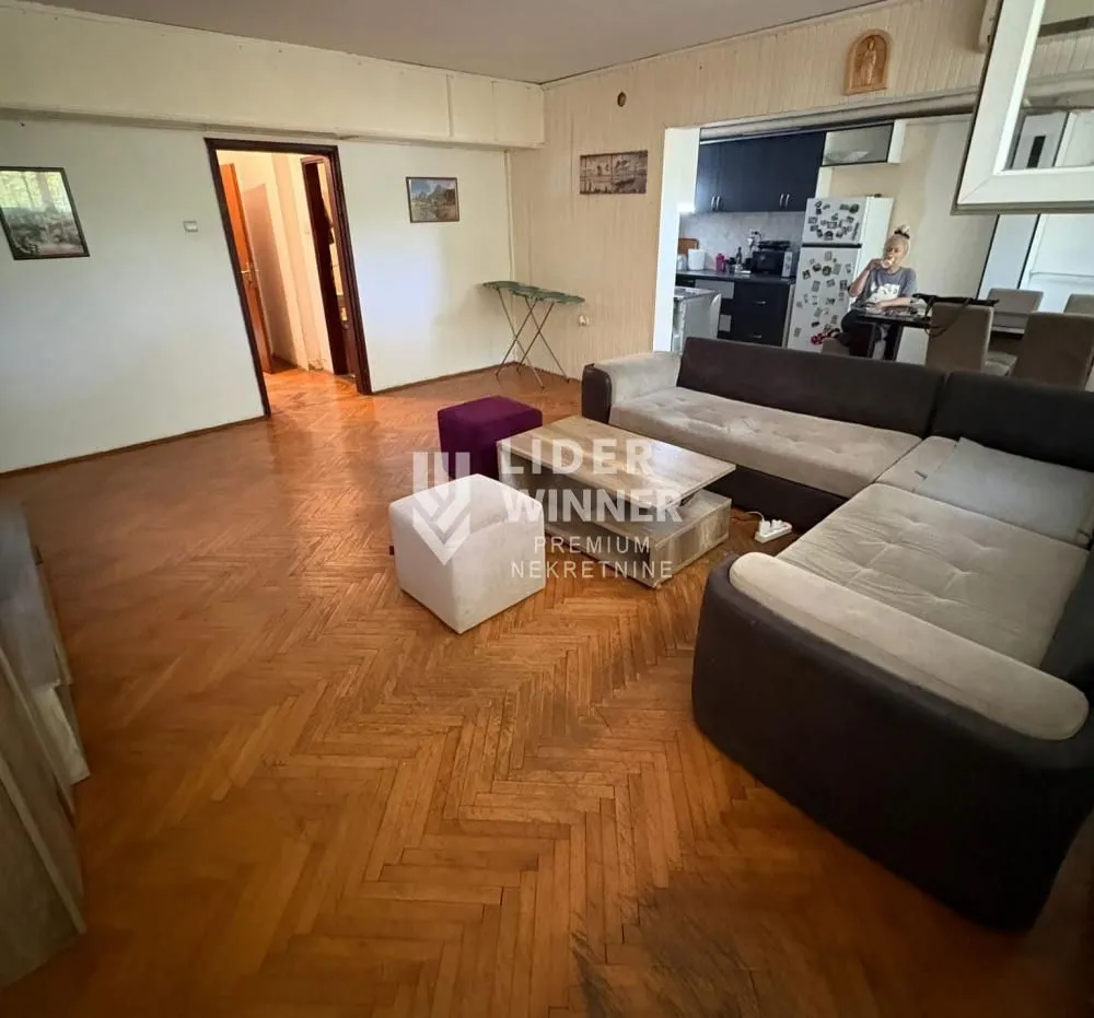 Prodaja, trosoban stan, 70m², Novi Beograd Sve Podlokacije, Beograd