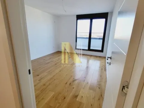 Prodaja, četvorosoban stan, 170m², Grbavica, Novi Sad Sve Podlokacije - image 20