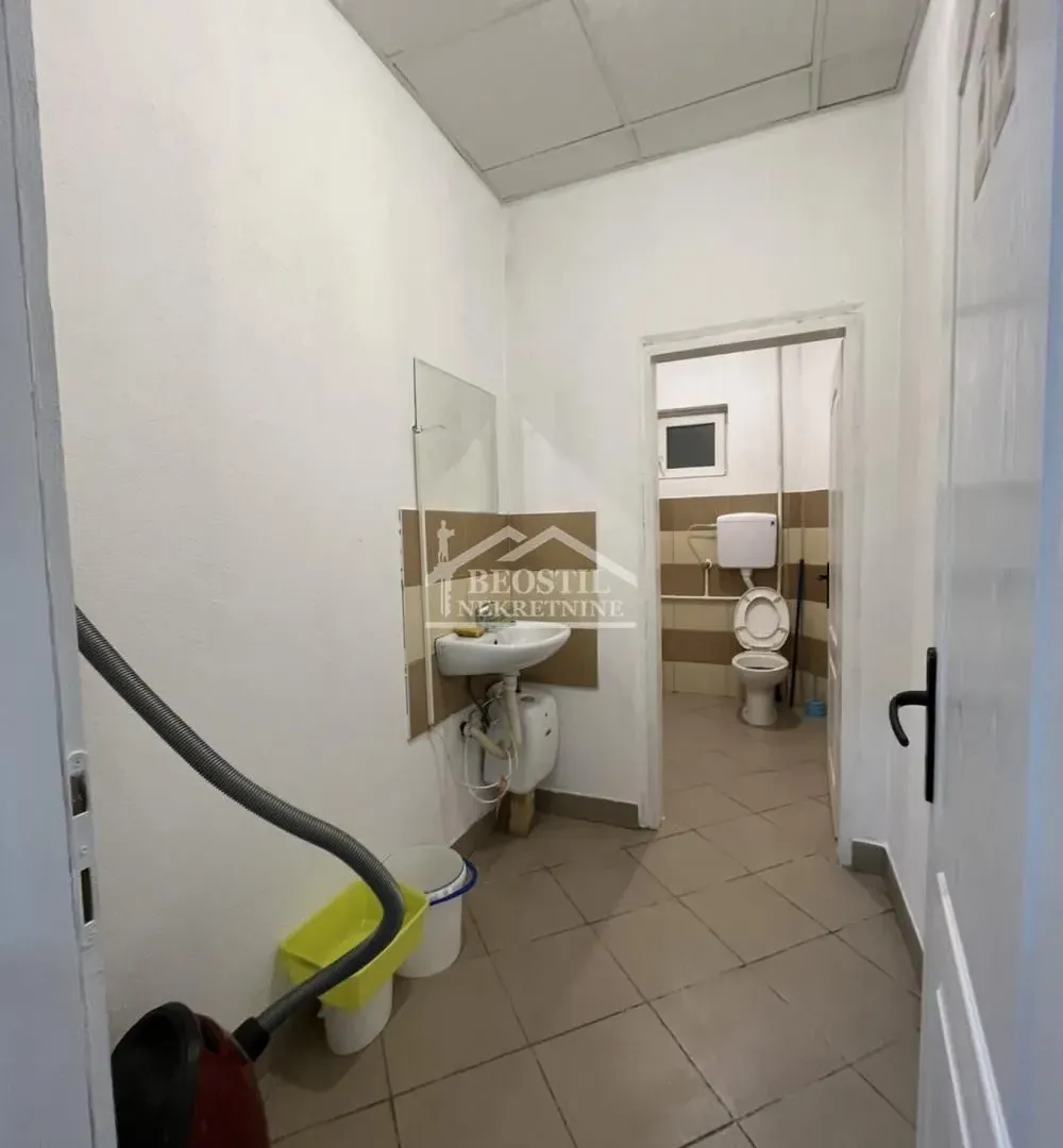 Rent, office space, 151m², Carina, Smederevo
