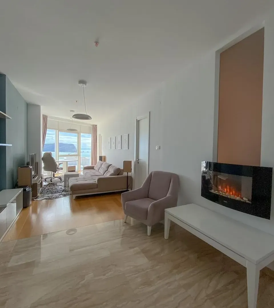Prodaja, dvosoban stan, 77m², Budva, Crna Gora