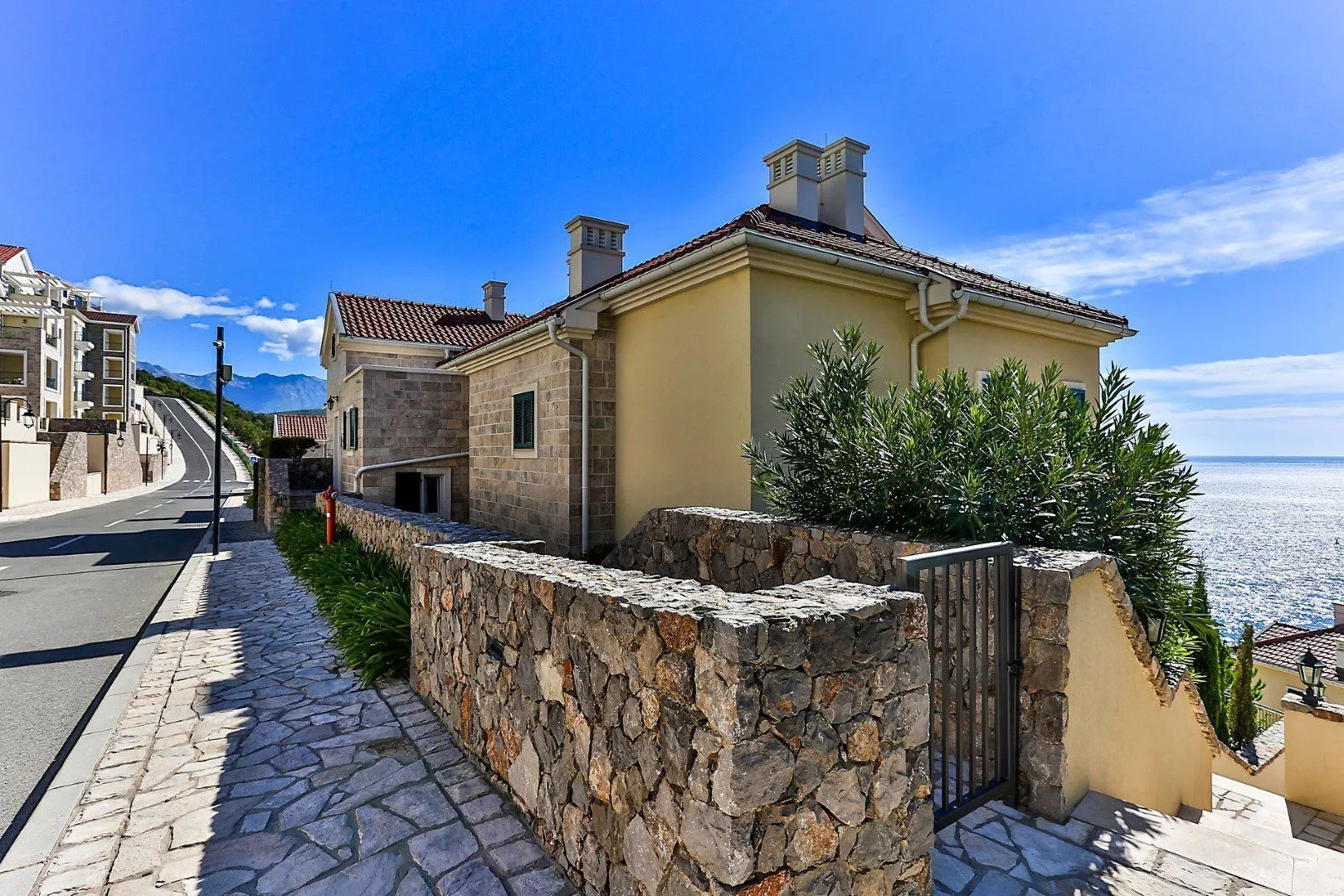Prodaja, dvosoban stan, 126m², Luštica Bay, Tivat
