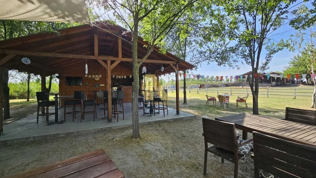 Prodaja, kuća, 230m², Srbobran, Novi Sad