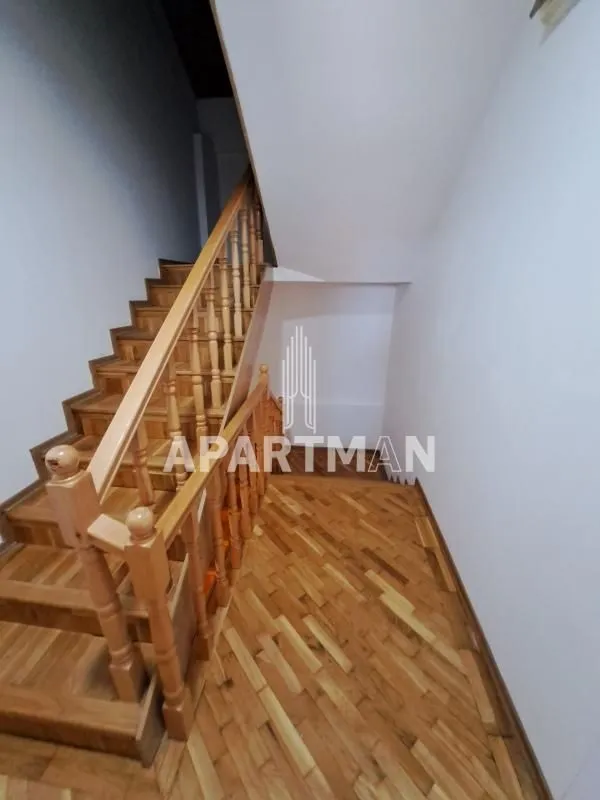 Sale, house, 140m², Voždovac Sve Podlokacije, Beograd