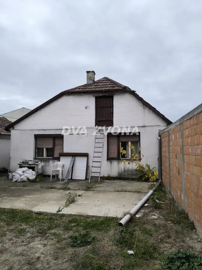 Prodaja, trosoban stan, 114m², Stari Majur, Petrovaradin