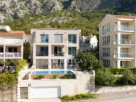 Prodaja, kuća, 300m², Kotor, Crna Gora - image 1